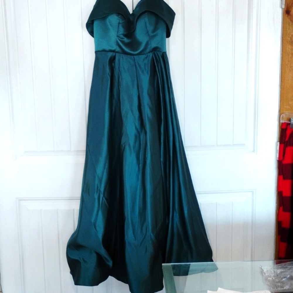 Women's 6/8 off shoulder Formal dress by Vnaix